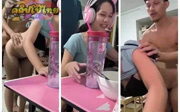 หลุดเมียสาว กำลังนั่งเล่นเกมอยู่ ผัวดันเงี่ยน จับเย็ดท่าหมาเจอซอยหีรัวๆ อ้าหีเย็ดแล้วด๊อกกี้ต่อน้ำแตก