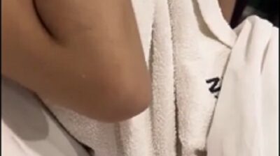 แม้เขาจะนอนป่วยอยู่ในห้องพยาบาล เธอก็ตามไปหา 2ฉากสุดท้ายจัดหนักกันในห้องนอน