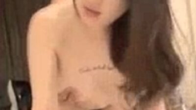 หลุดครูหนุ่มนัดเย็ดกับเด็กนักเรียนในม่านรูด