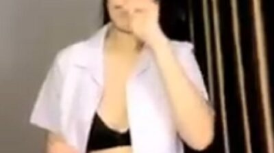 นักเรียนไทยอายุ18 ไลฟ์าดกลุ่มลับ โชว์เต้าใหญ่ๆ ครางเอาใจคนให้ของขวัญ