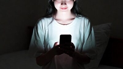 เสียงครางหลุดจากรถโรงเรียน: น้องนักเรียนกับพี่รุ่นพี่หลังเลิกเรียน