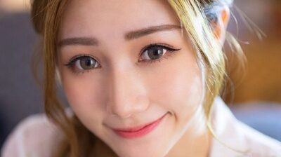 เย็ดนักศึกษาสาวคาชุดนักศึกษาขาวในรถไฟฟ้า BTS ตอนดึก